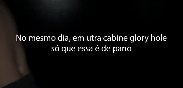  Casal na casa de swing, aproveitando os buracos e as rolonas - glory hole - (Competo RED)